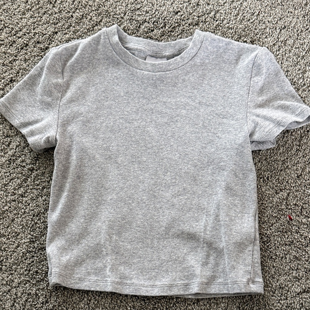 Aritizia TNA cropped t shirt